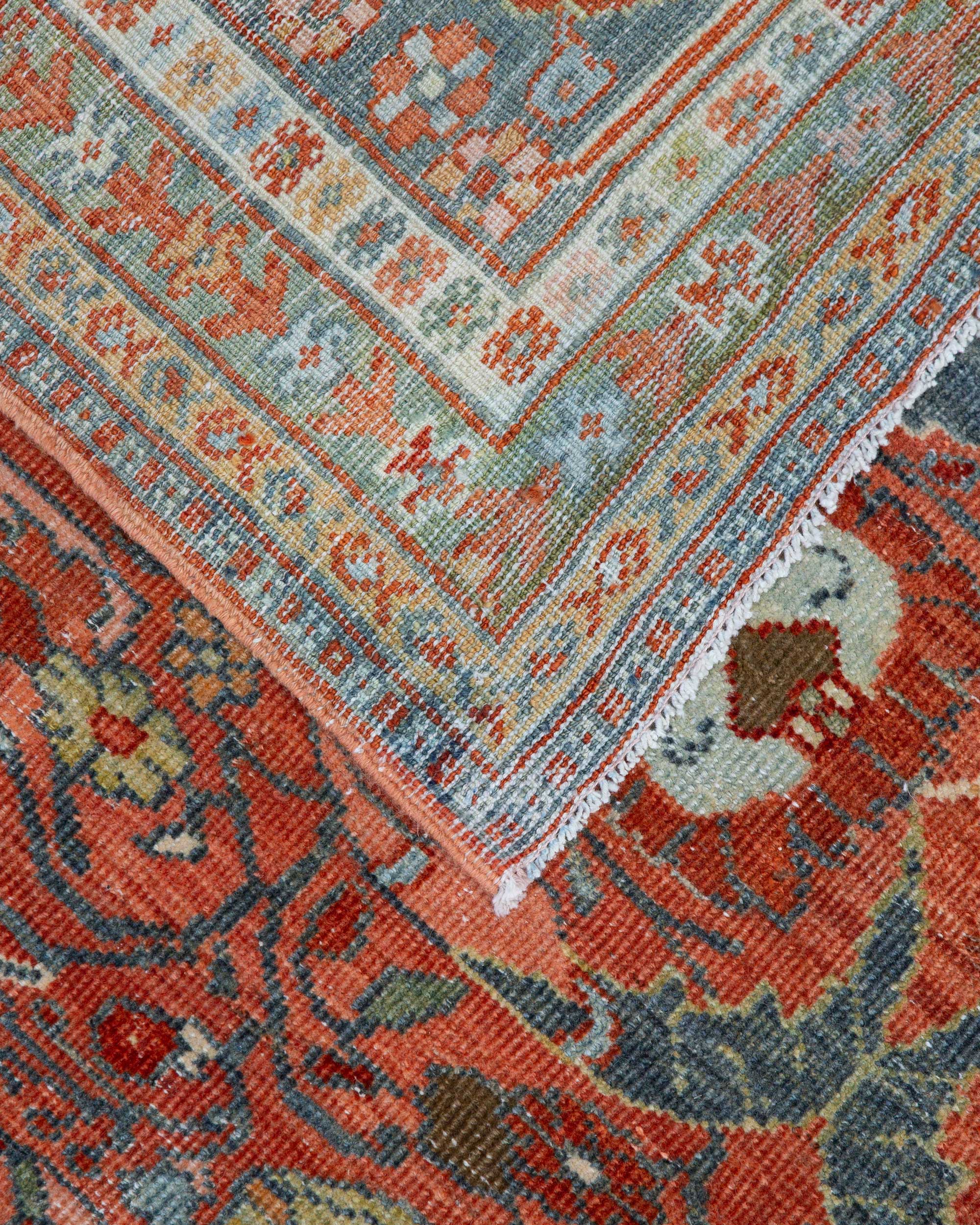 ANTIQUE PERSIAN FINE BAKHTIARI