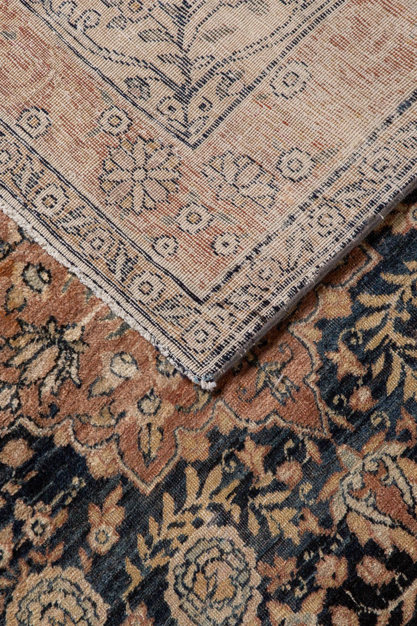ANTIQUE PERSIAN KIRMAN