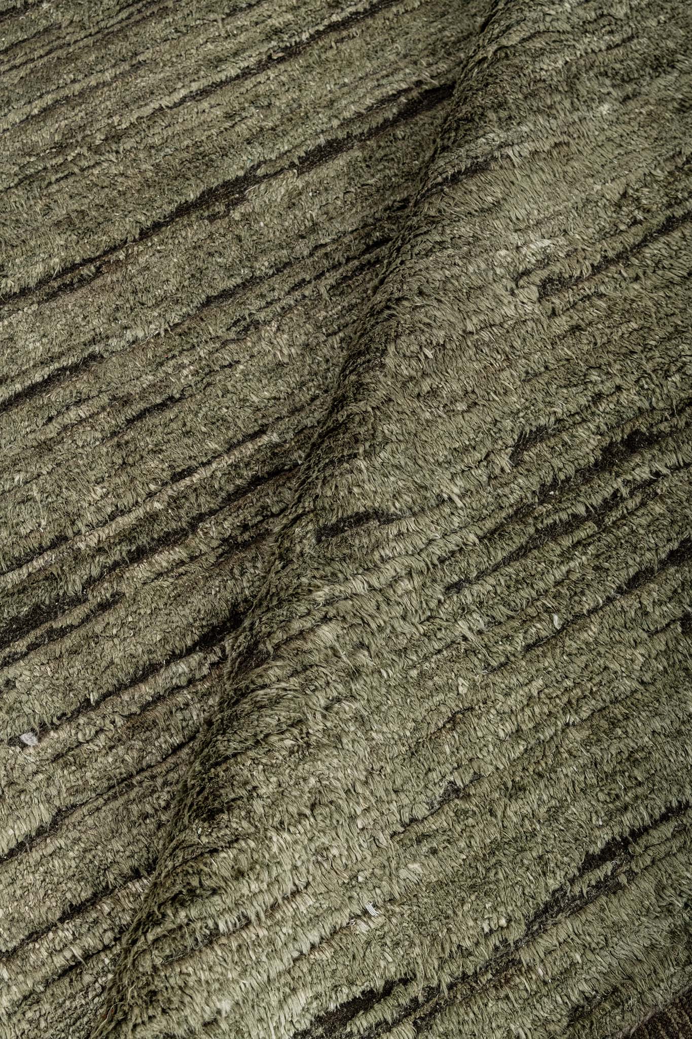 LUXURY SILKS SOLID MOSS GREEN