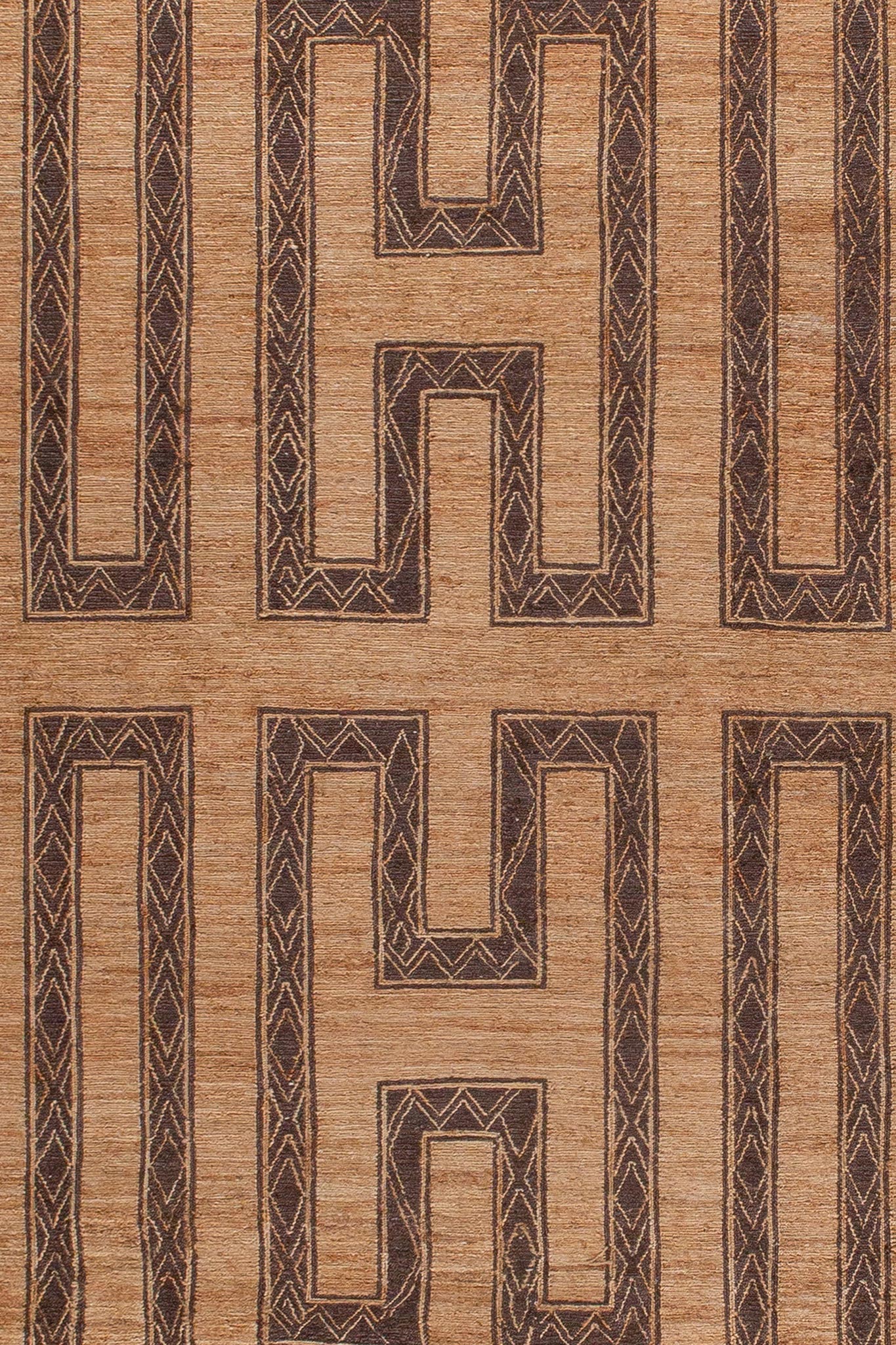 Close-up photo of handwoven Jute Rug, Sumek Weave and geometric design