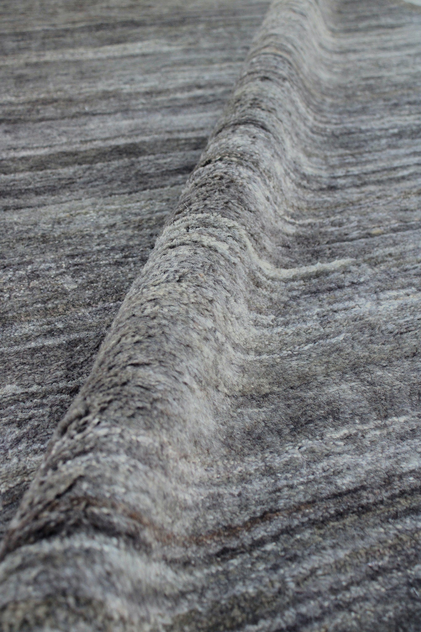 REVERIE CHARCOAL