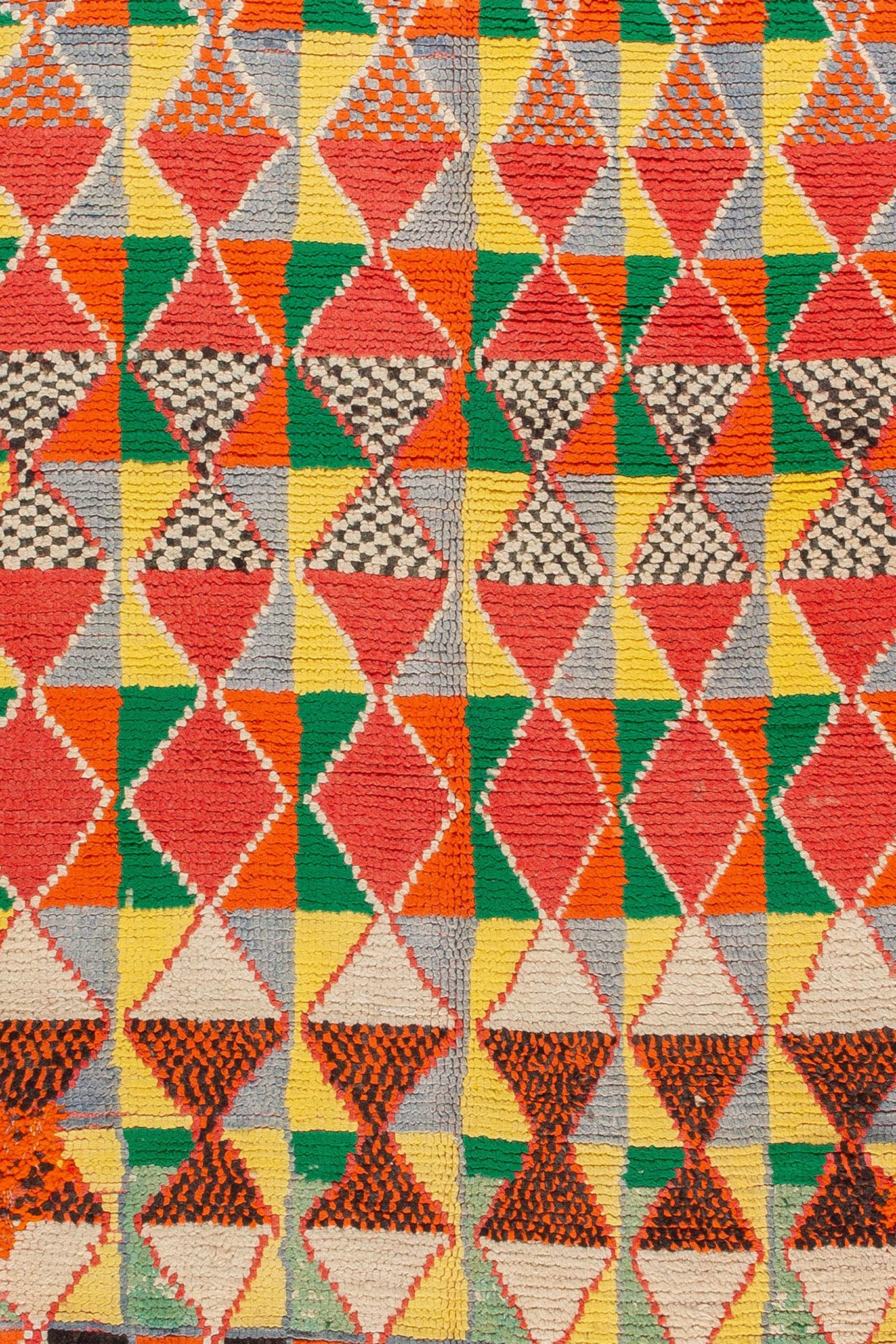 MORROCAN TRIBAL RUG
