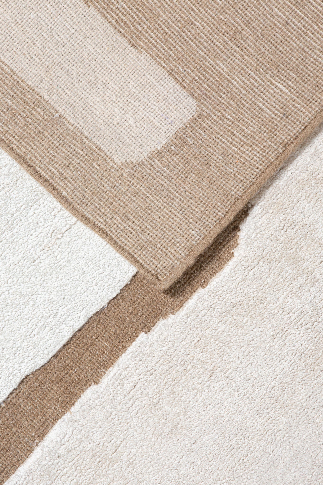 ALBA HANDKNOTTED SILK RUG