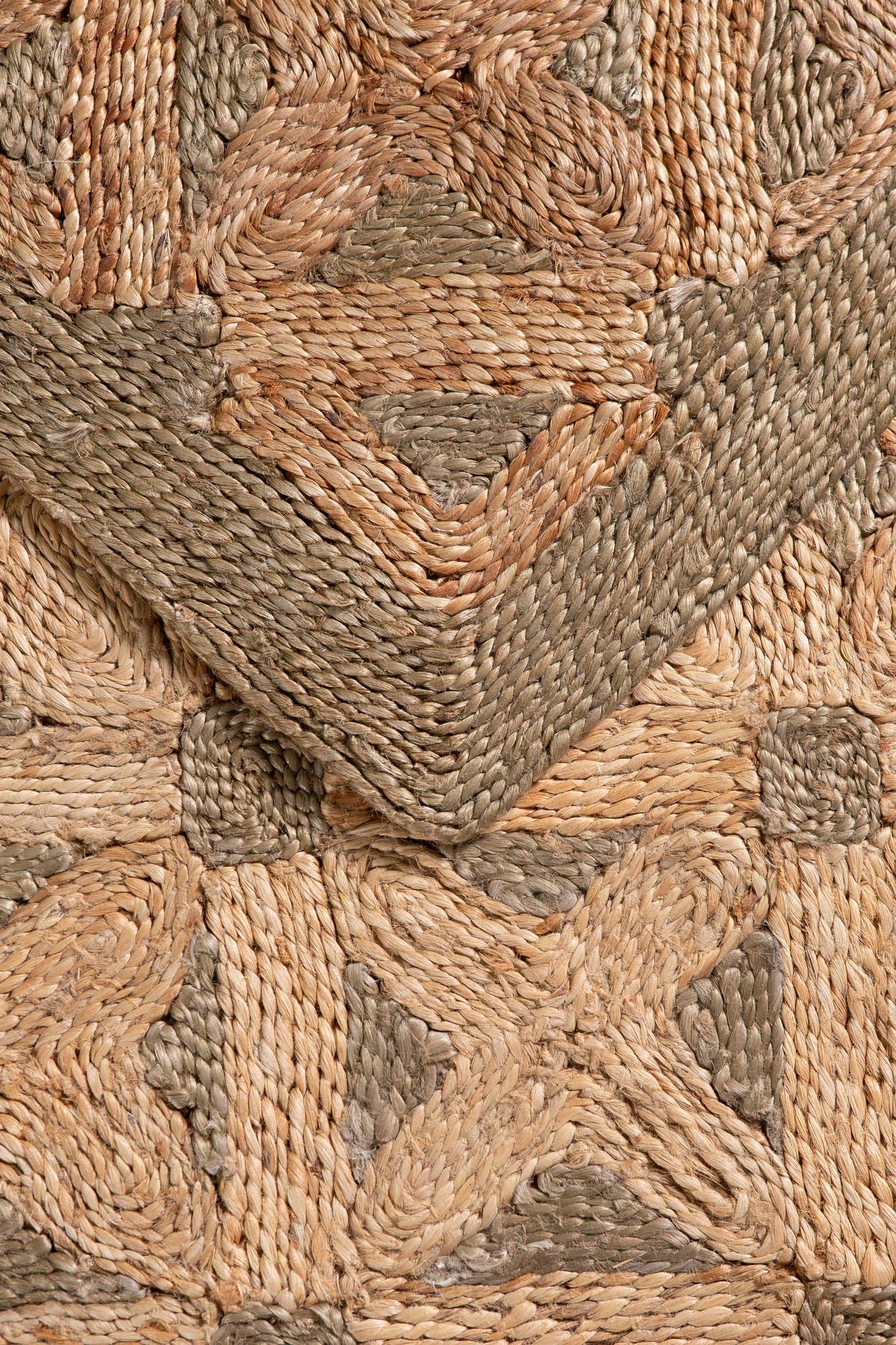 NATURALS JUTE PETAL STONE