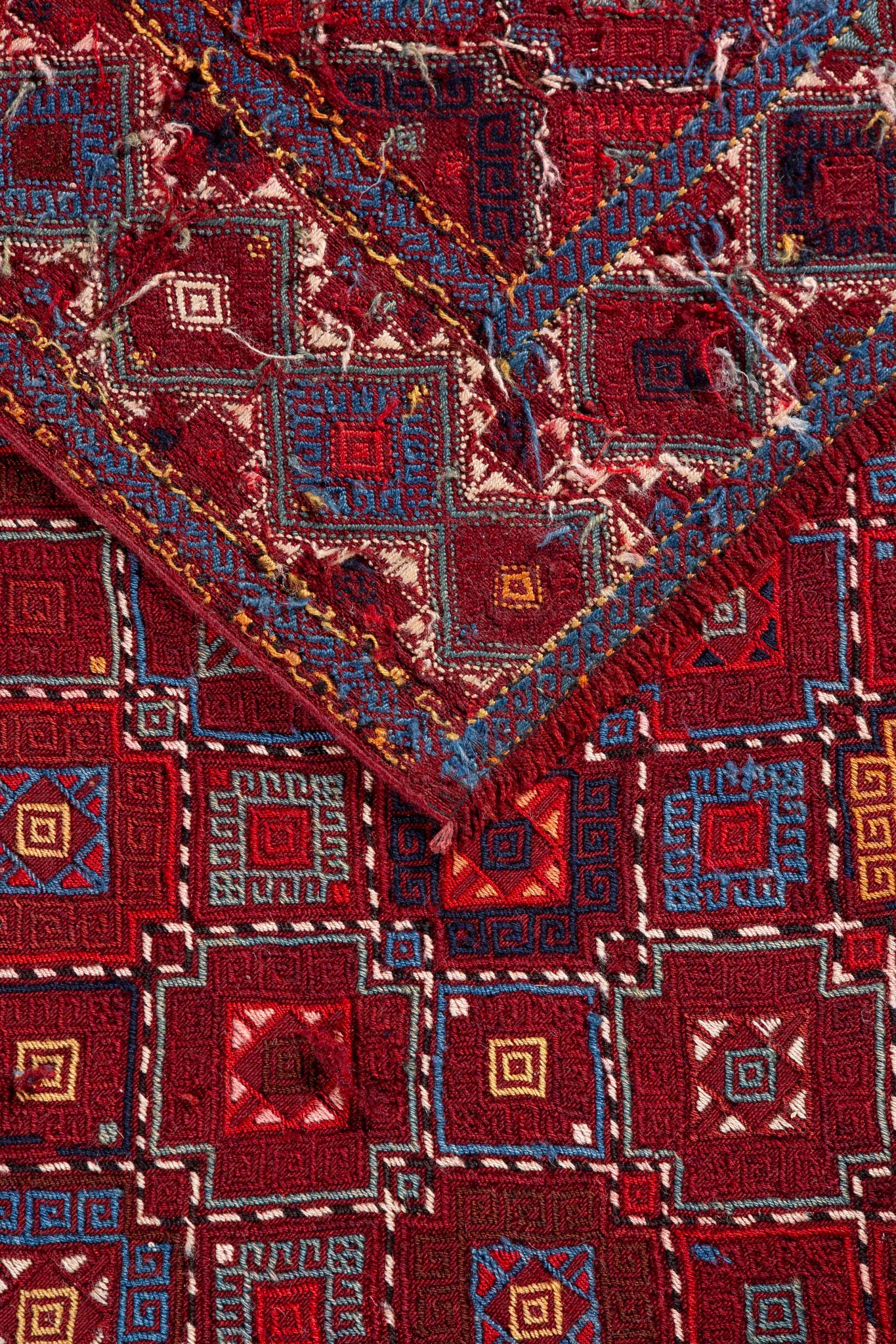ANTIQUE CAUCASIAN VERNEH KILIM