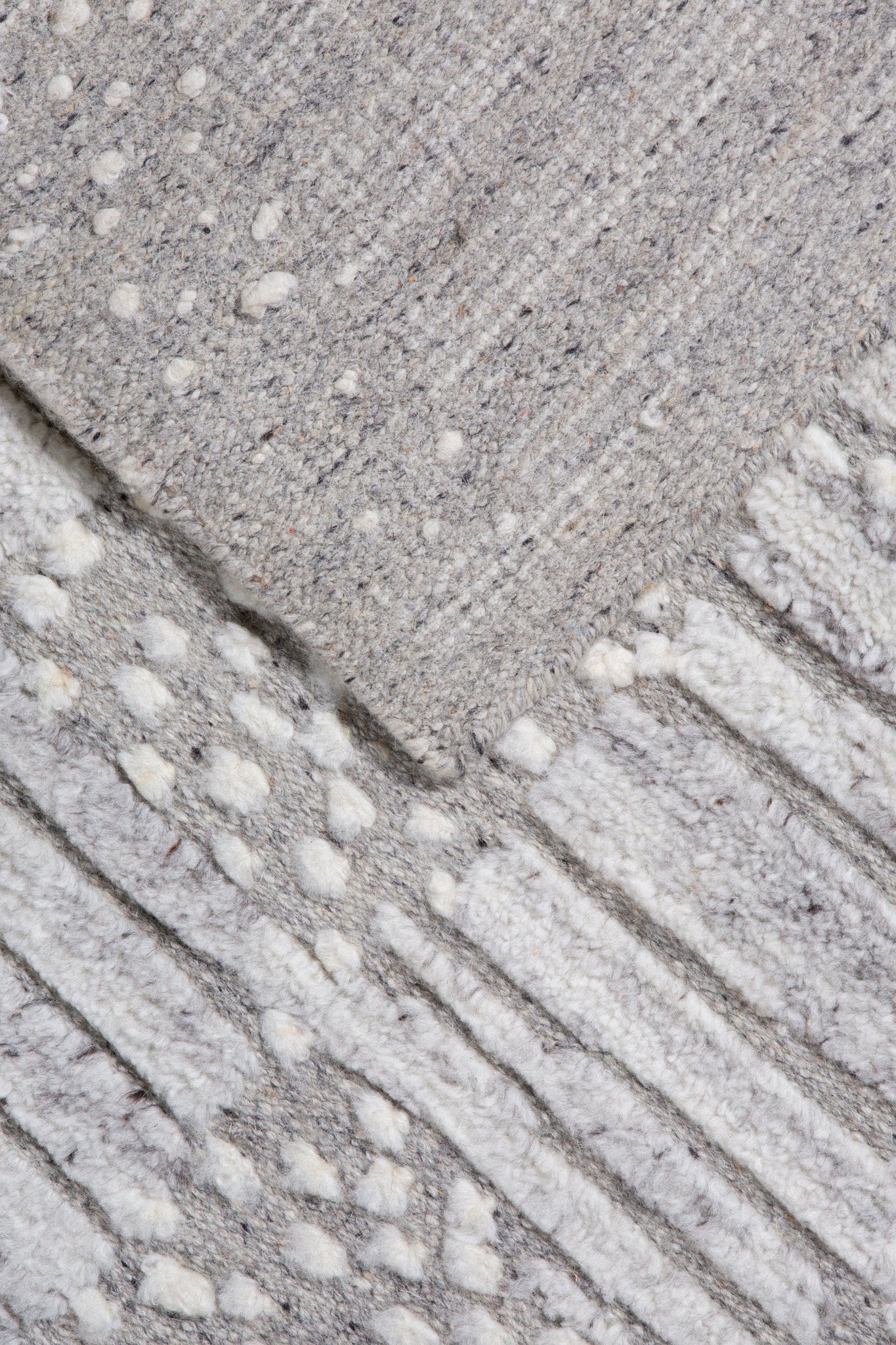 TERRAIN SQUARE SILVER