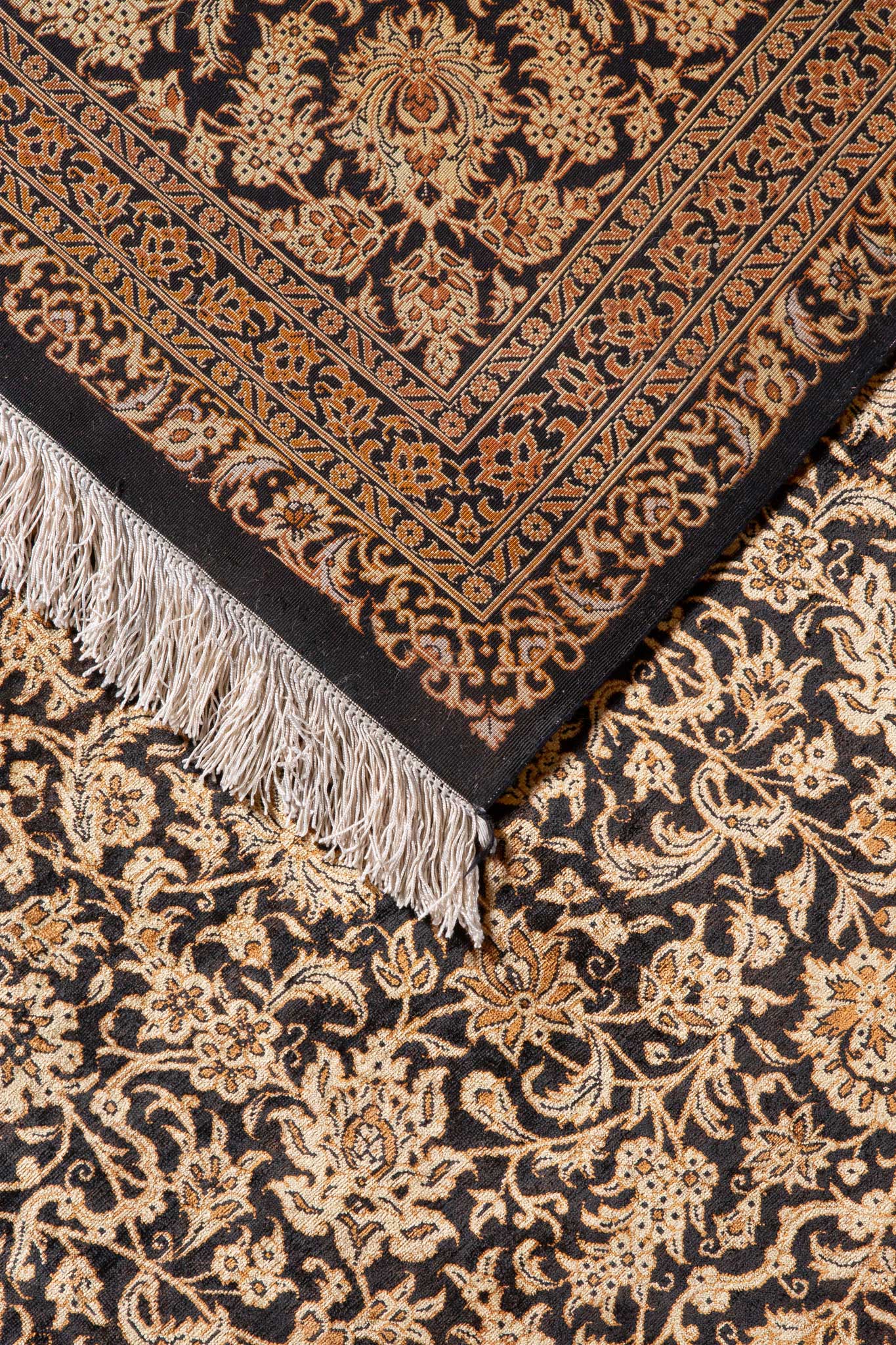 PERSIAN GHOM SILK