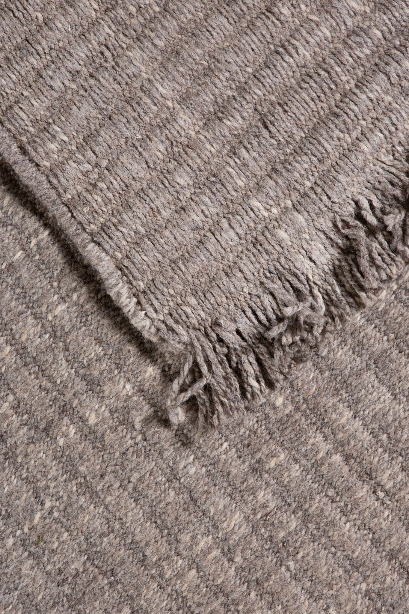 INDIA DHARMA DHURRY TAUPE