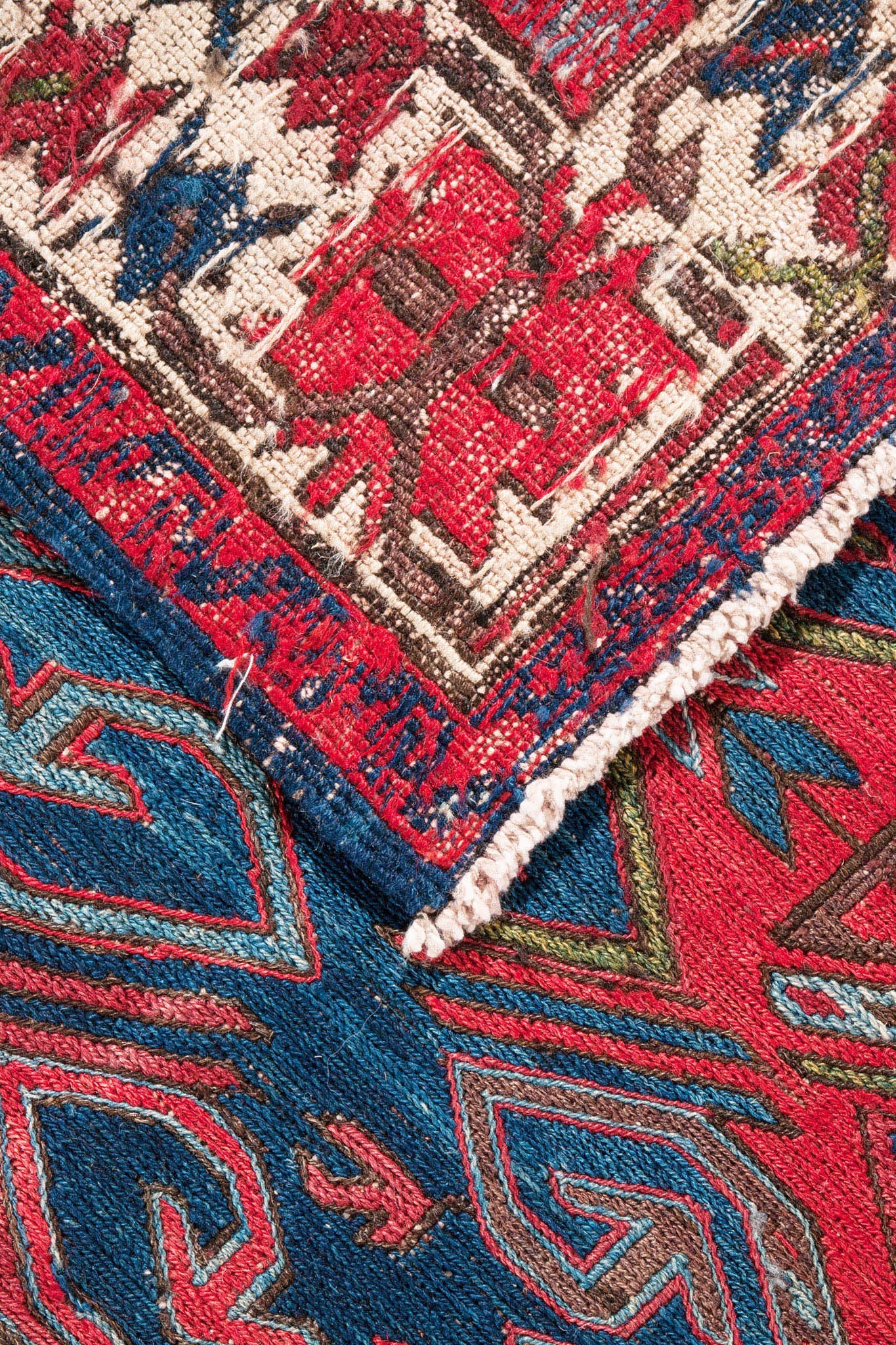 ANTIQUE CAUCASIAN SOUMAK C1950