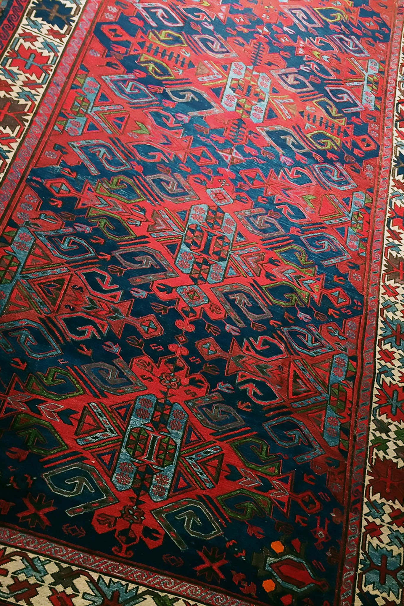 ANTIQUE CAUCASIAN SOUMAK C1950