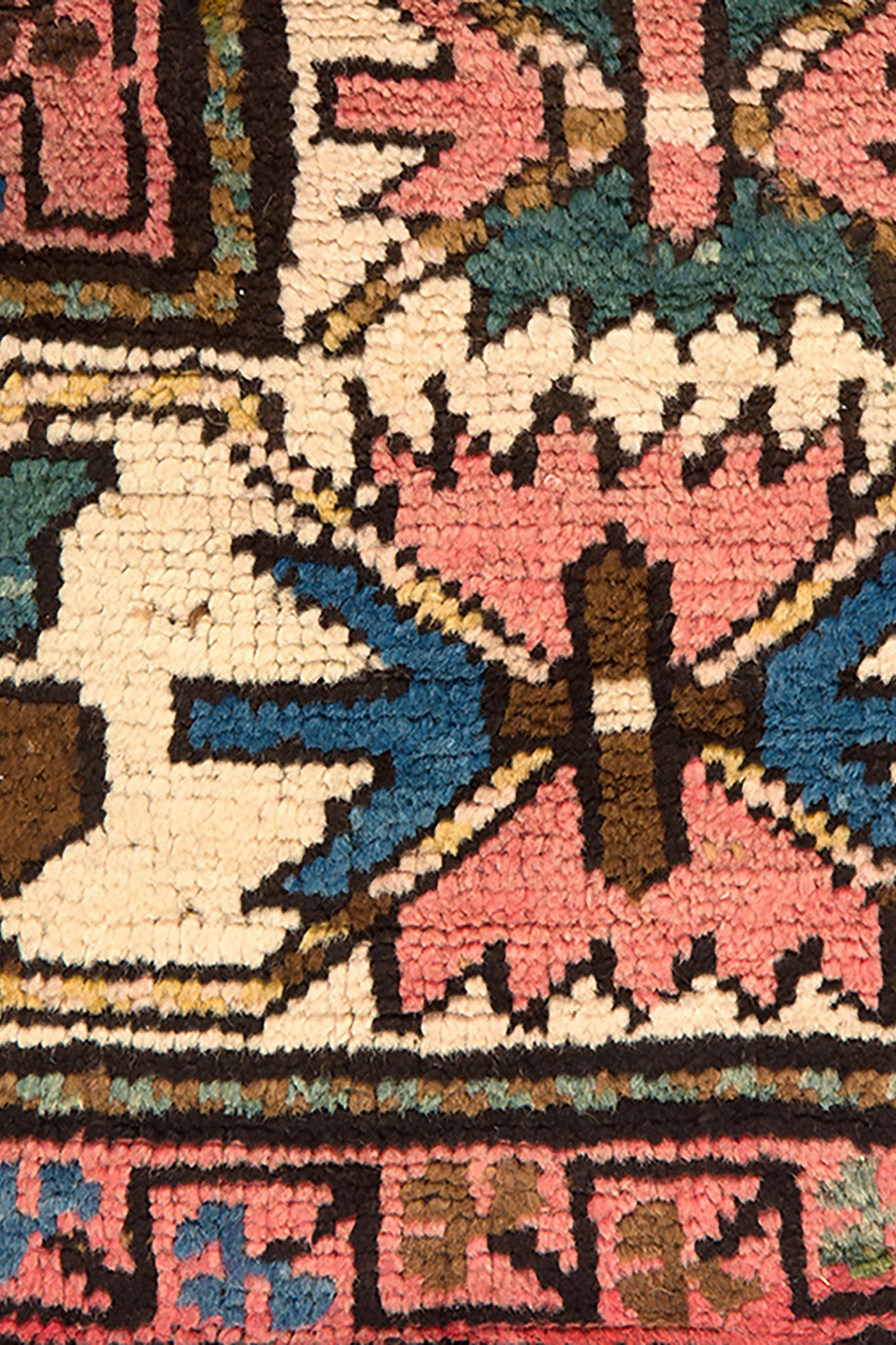 ANTIQUE CAUCASIAN LESHGI