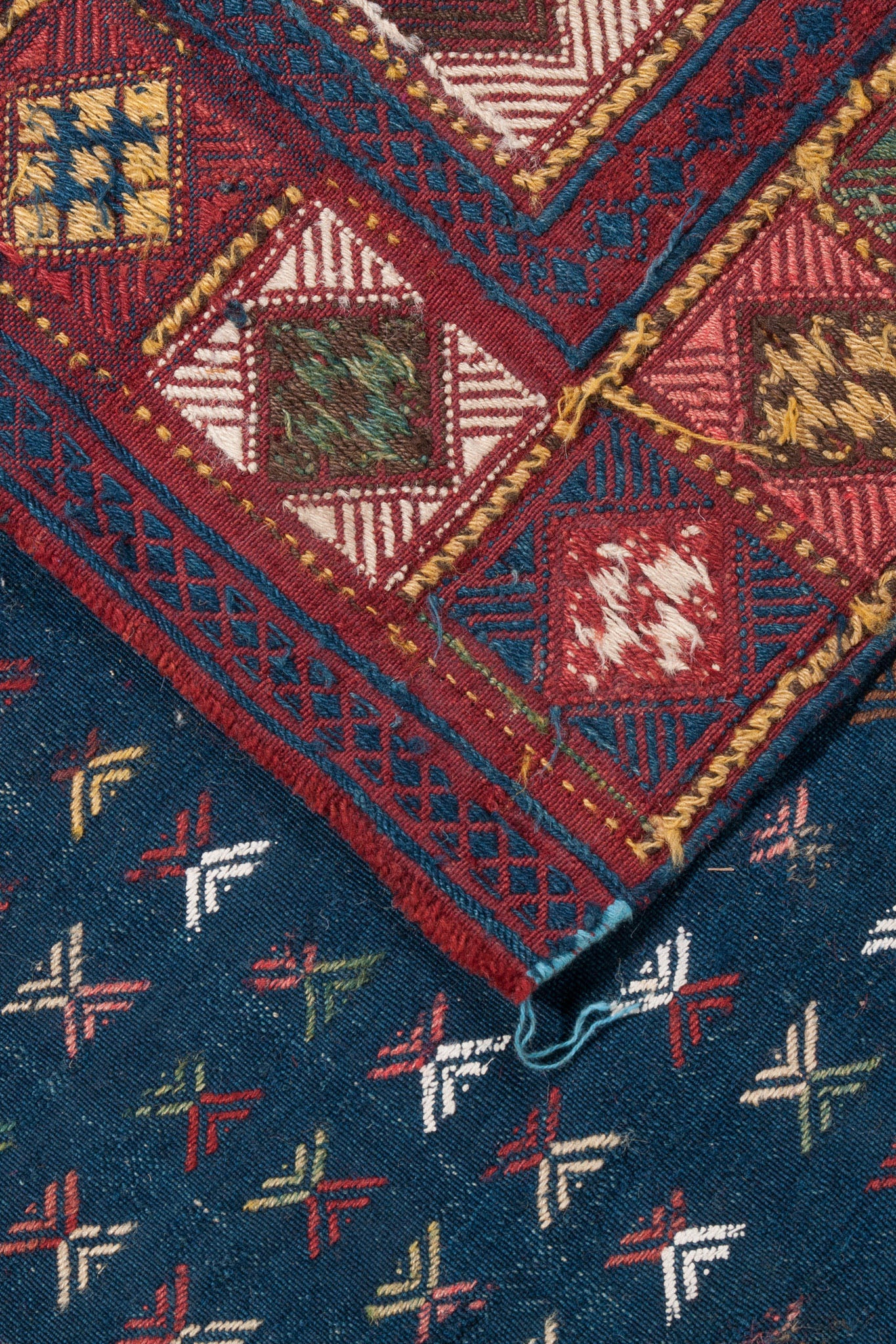 ANTIQUE CAUCASIAN VERNEH KILIM