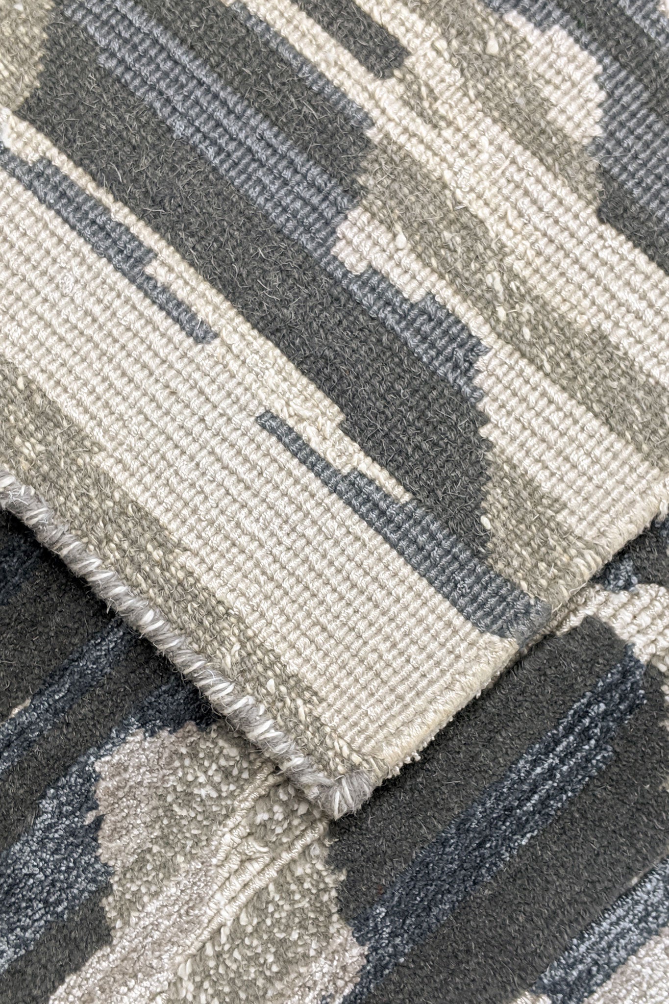 WALTER.G FLORES BHUJODI