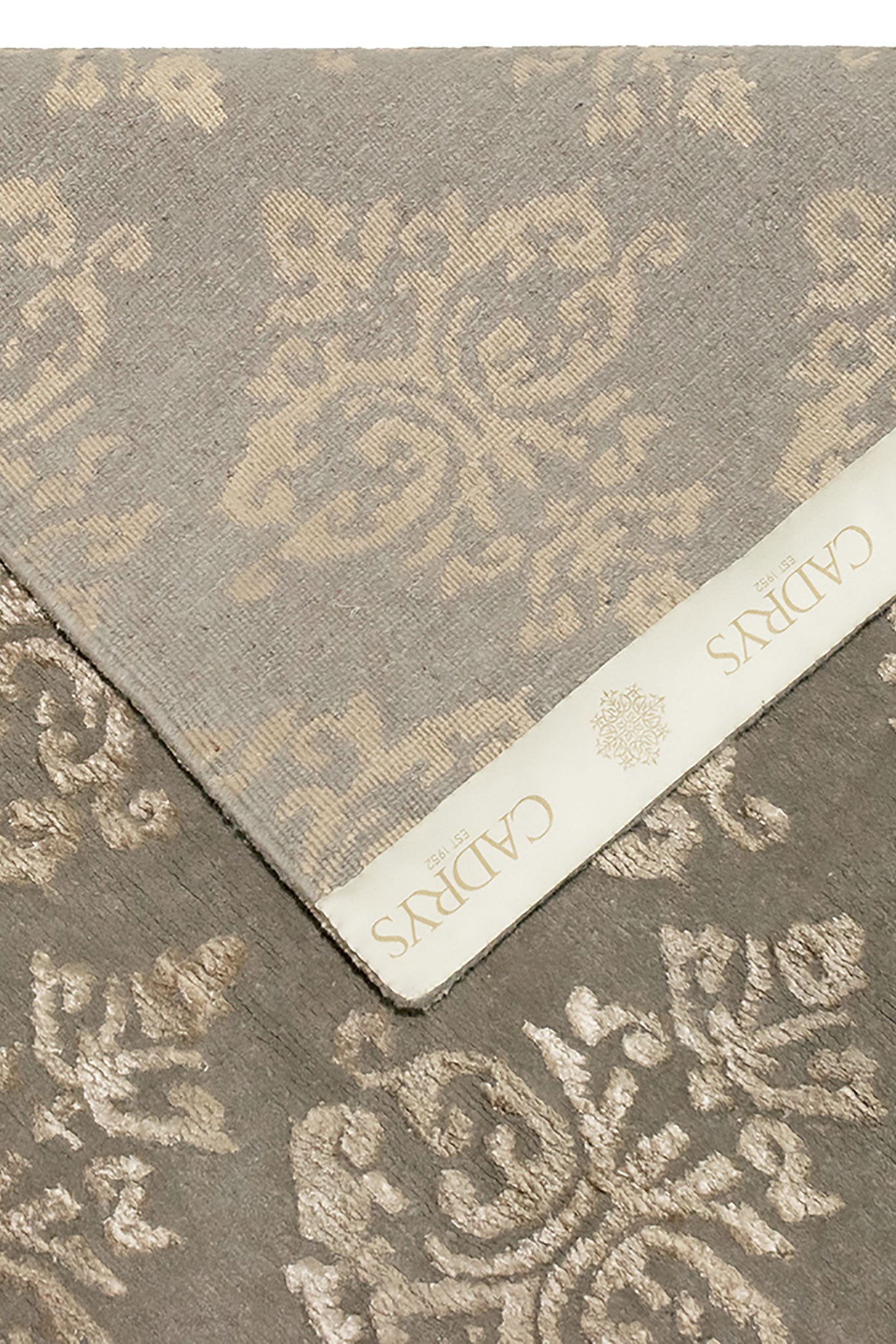 NEPAL FINE DAMASK DESIGN