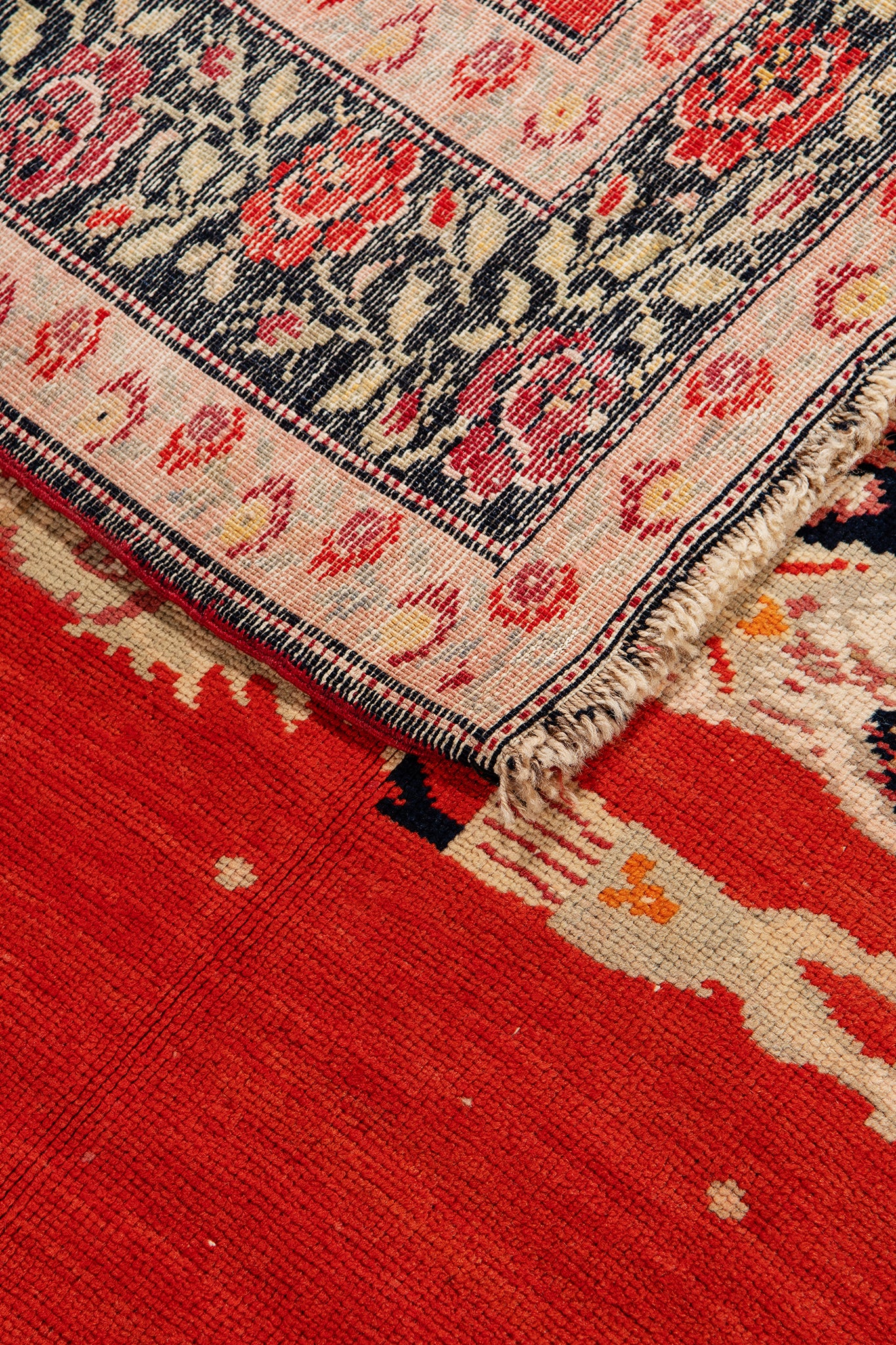 ANTIQUE CAUCASIAN PICTORIAL