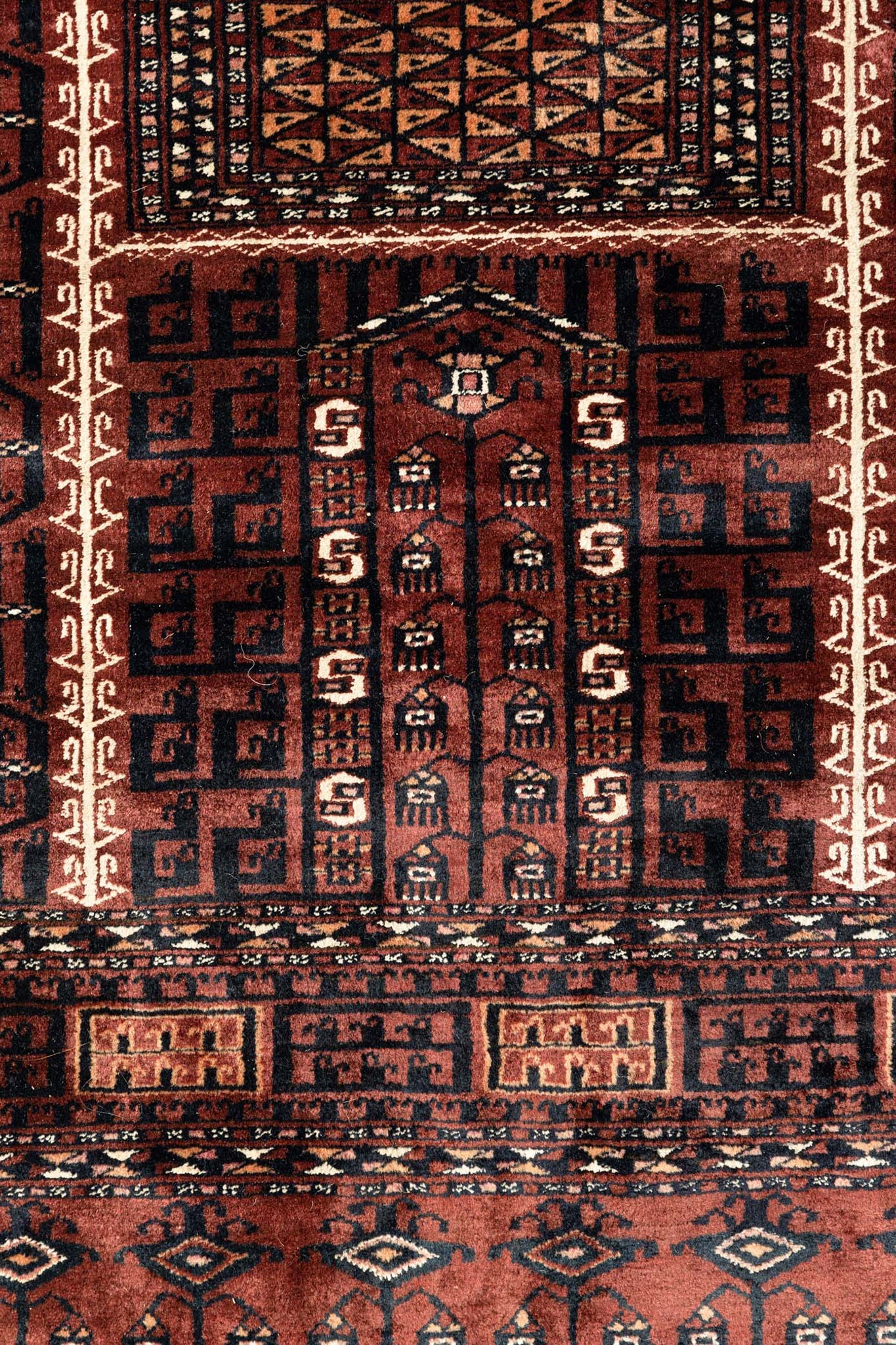 ANTIQUE TURKOMAN SARYK