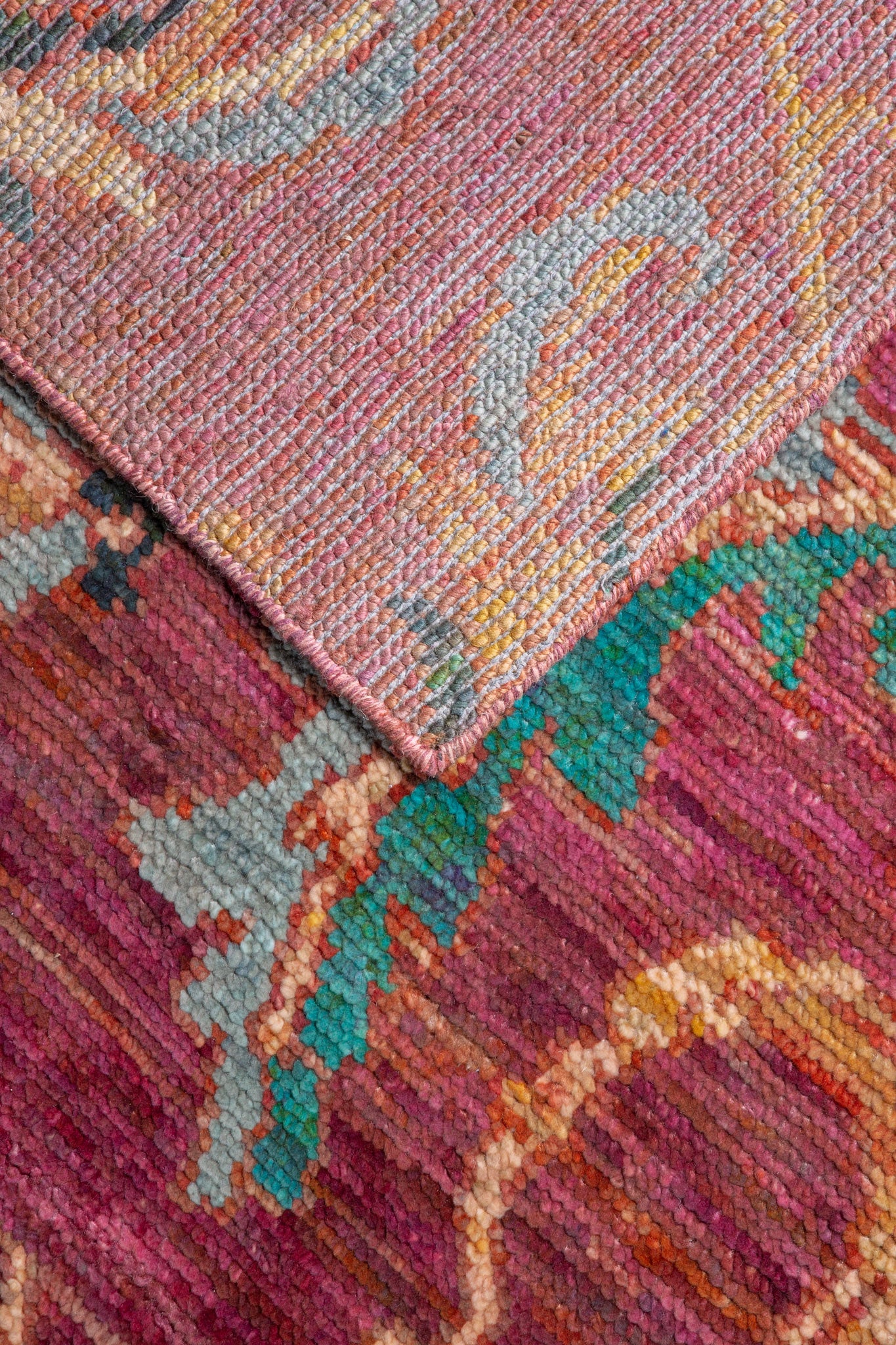 REVIVAL SAVONNERIE MAGENTA