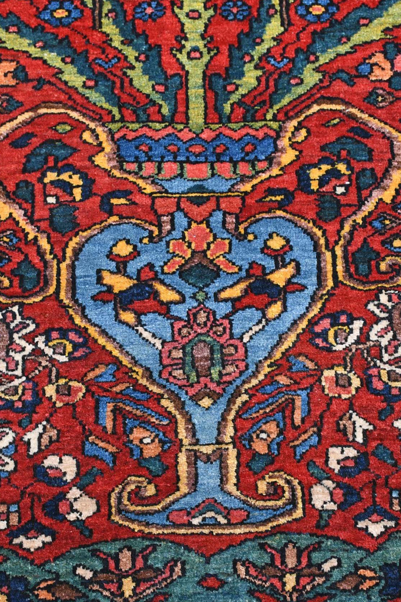 ANTIQUE PERSIAN BAKHTIARI C1920