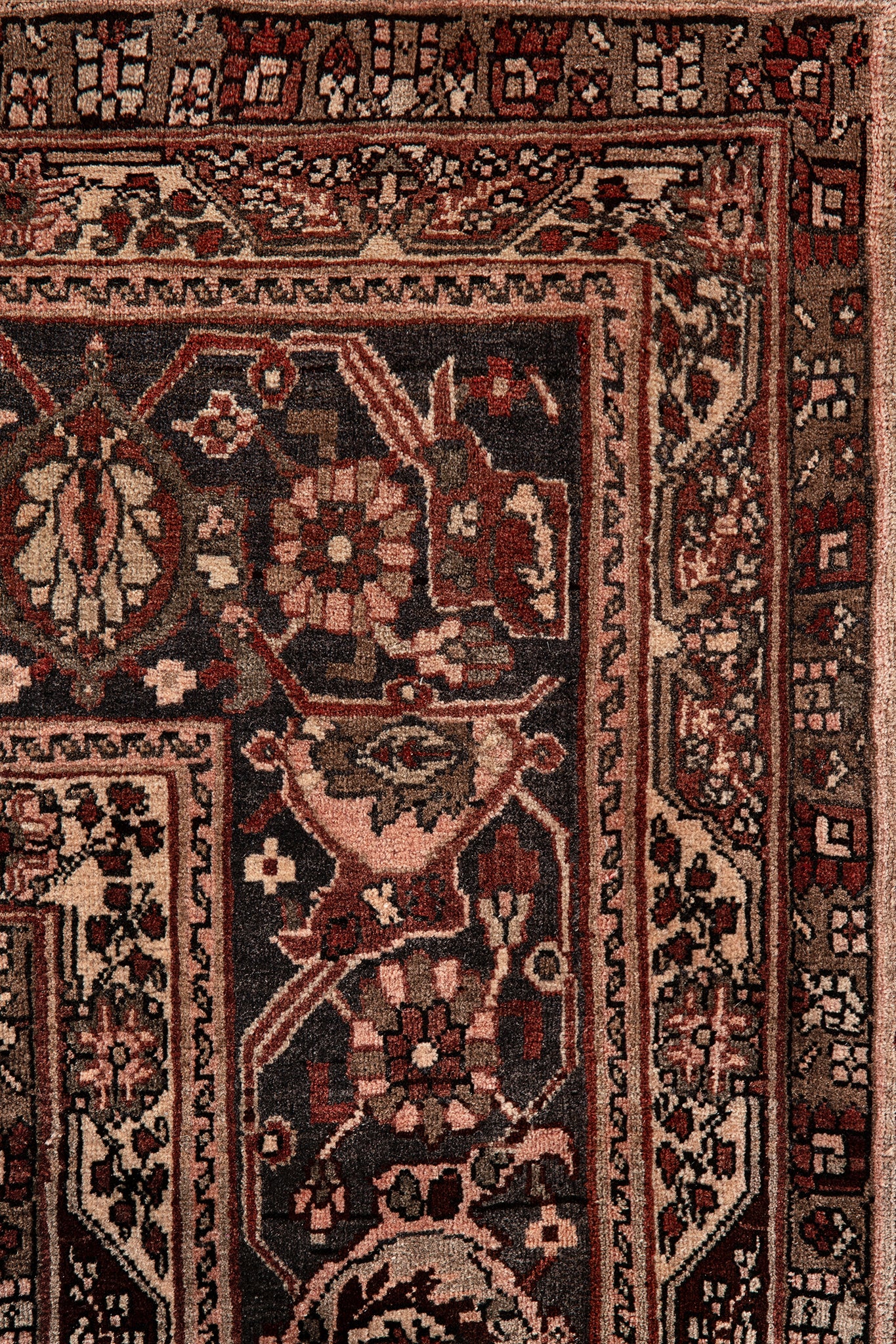 ANTIQUE PERSIAN BIDJAR