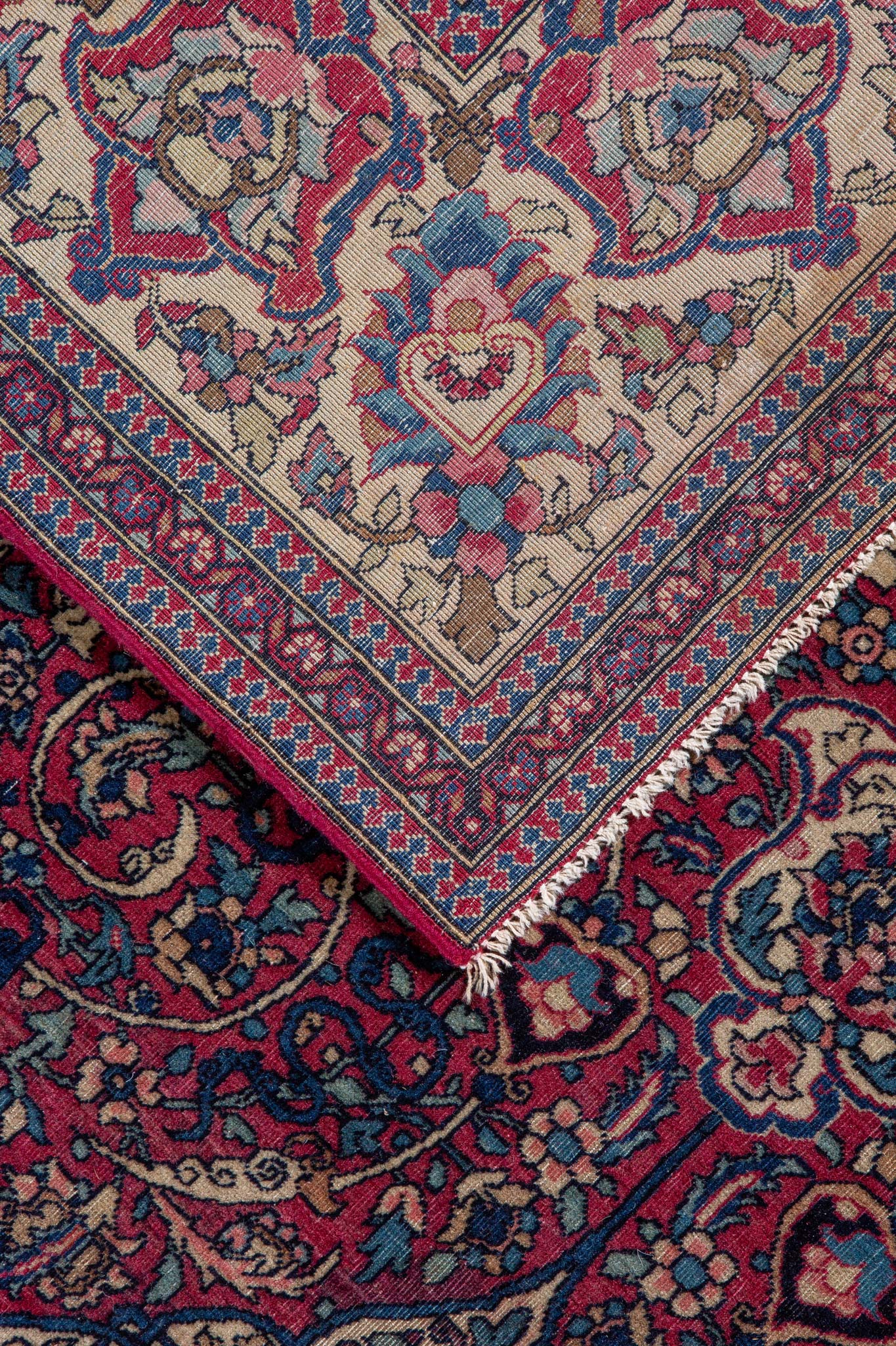 ANTIQUE PERSIAN ISFAHAN