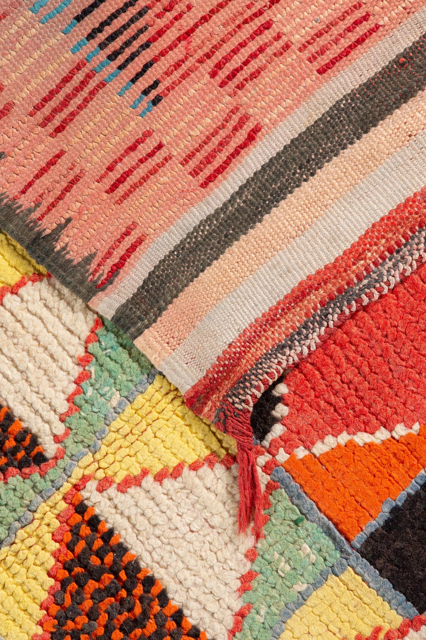 MORROCAN TRIBAL RUG