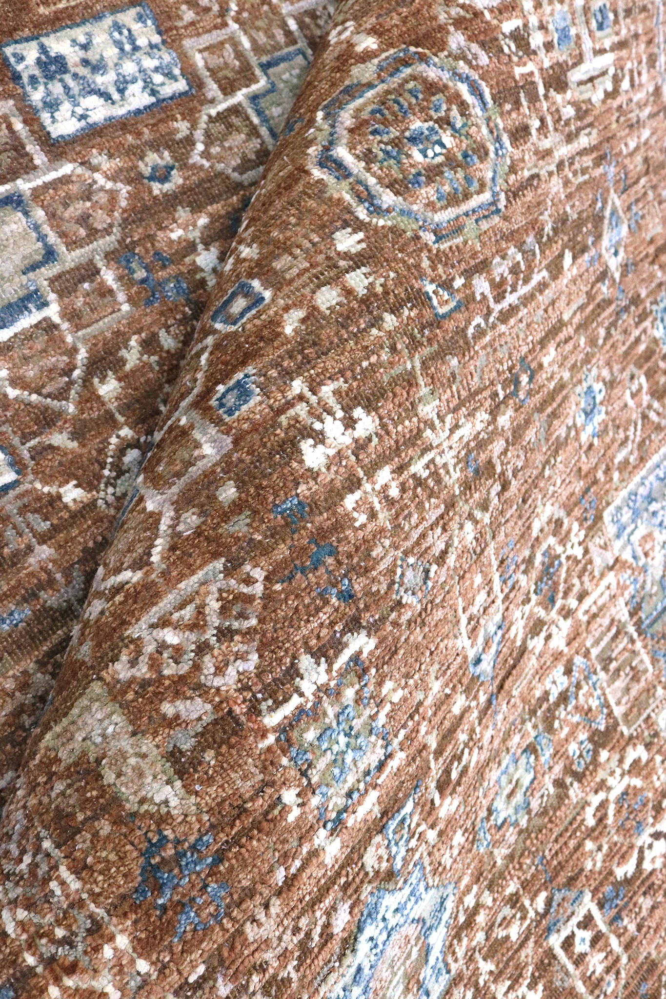 INDIA REVIVAL SILK MAMLUK RUST