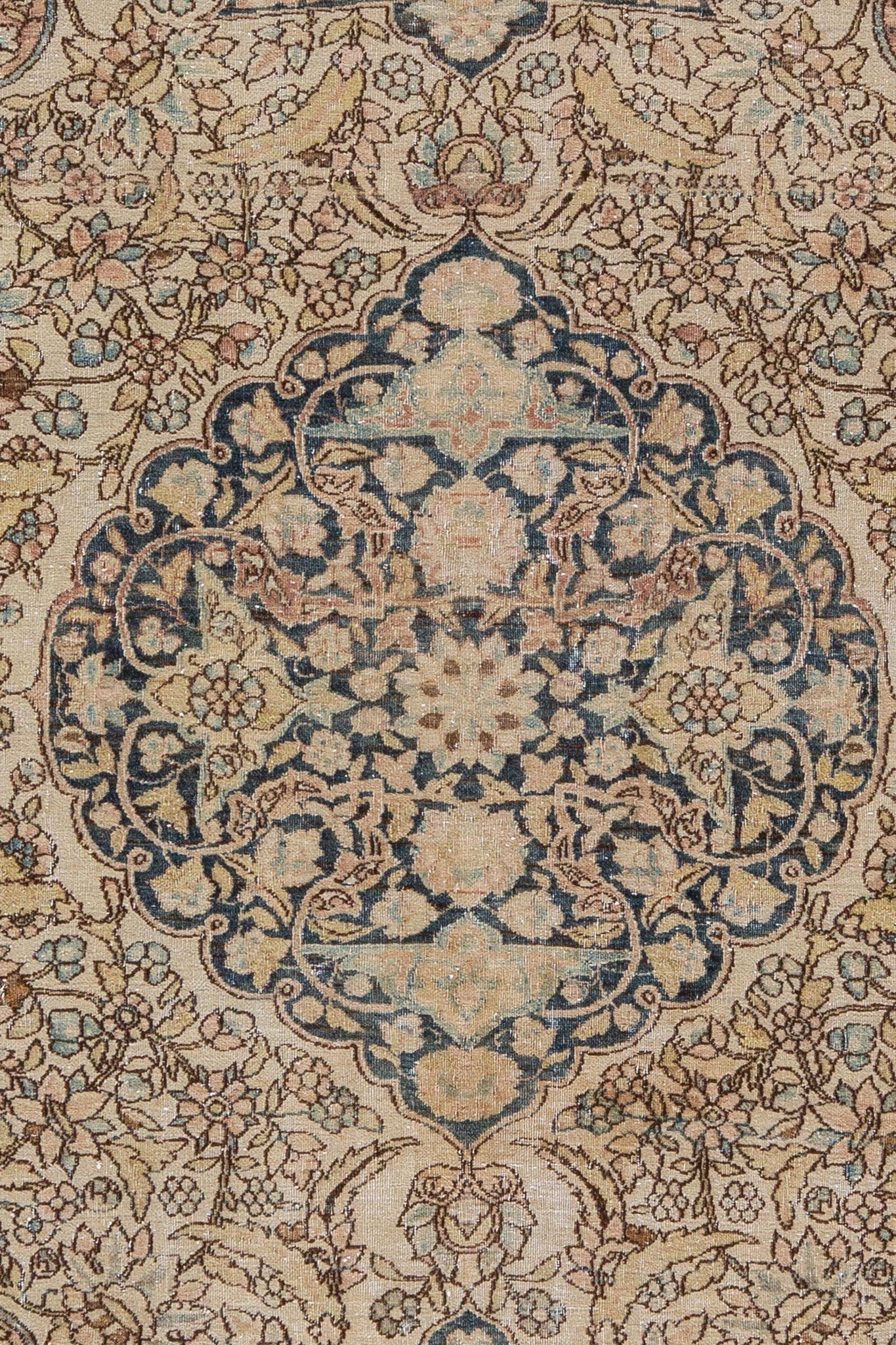 ANTIQUE PERSIAN ISFAHAN