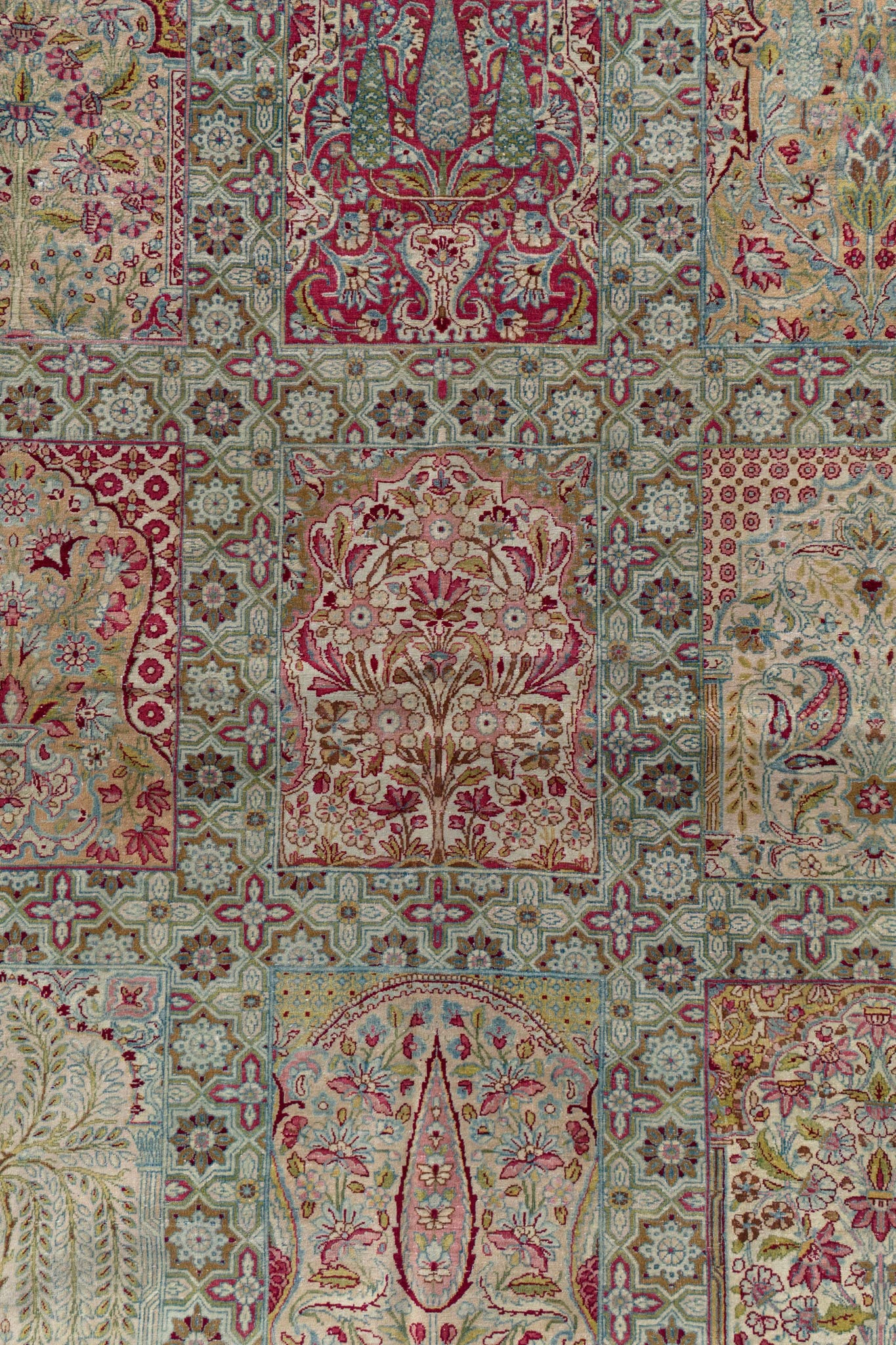 ANTIQUE PERSIAN KIRMAN