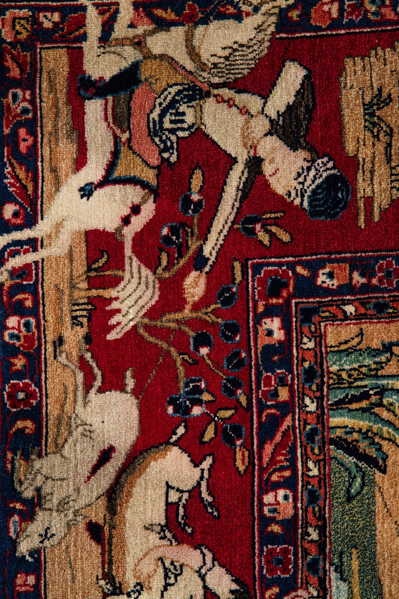 ANTIQUE PERSIAN KASHAN PICTORIAL