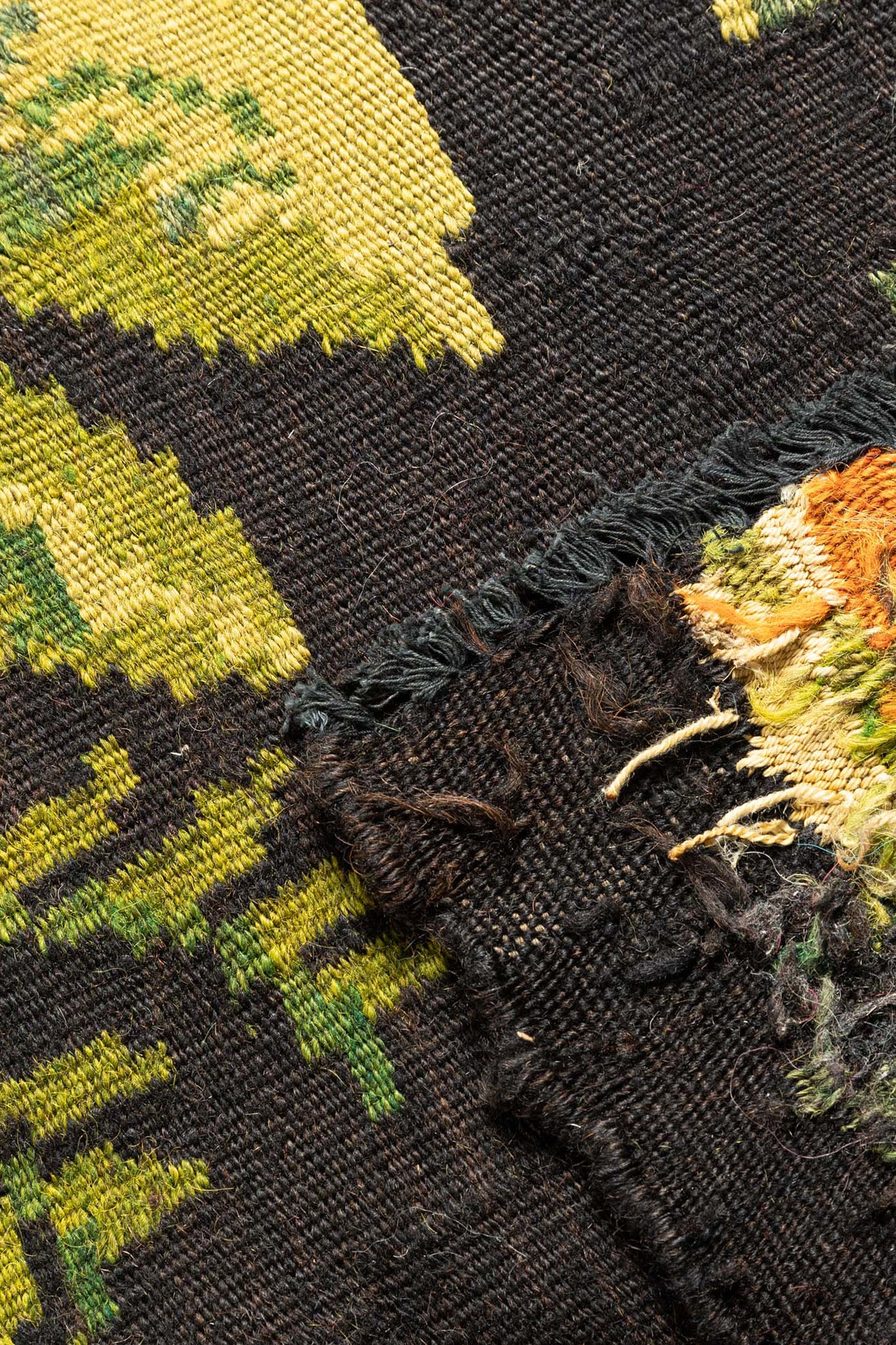 VINTAGE MOLDOVIAN KILIM